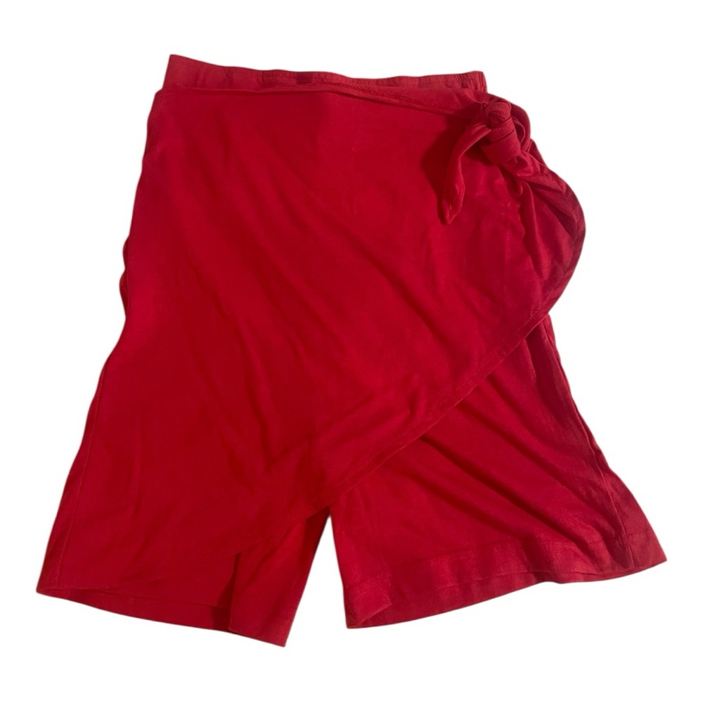 Bermuda Run Red Wrap Shorts